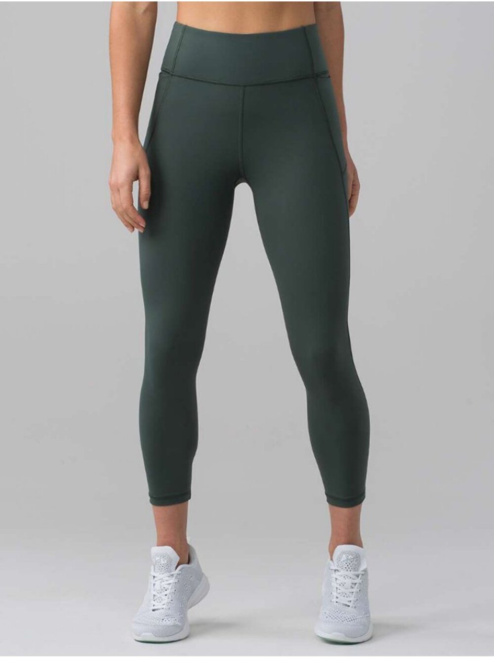Lululemon Final Lap Crop in the Color Dark Forest Green
